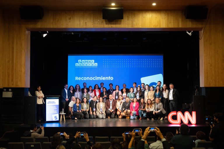 16 iniciativas que están mejorando aprendizajes y la asistencia educativa son reconocidas en seminario de Sumar Saberes 